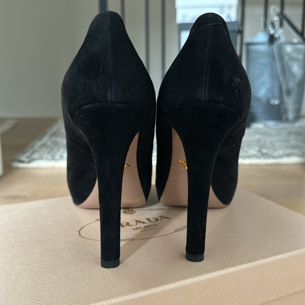 Prada black suede heels with black bow and gold detail. 5 inch heel. - Picture 4 of 6